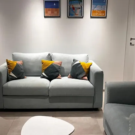 Apartment Beautifull Near The Antibes